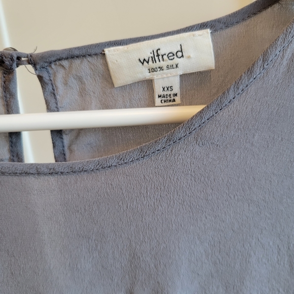 Aritzia Silk Blouse - Picture 4 of 4